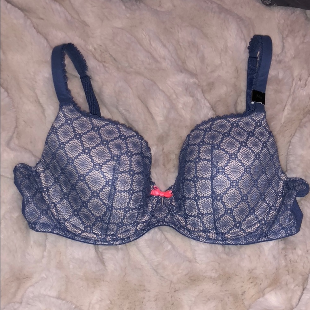 Victoria’s Secret bra
